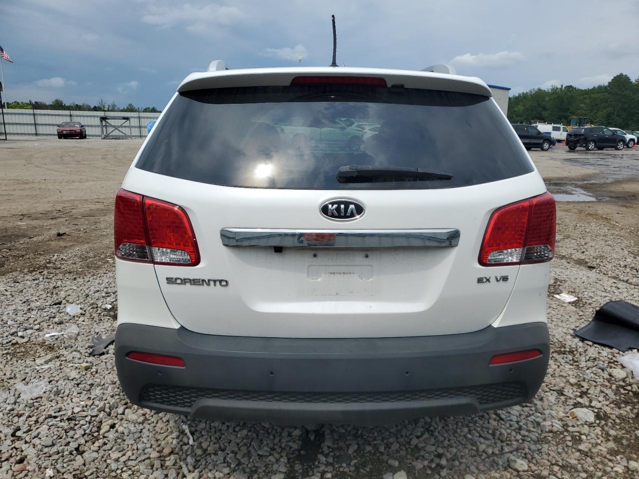 5XYKU4A25DG411611 2013 Kia Sorento Ex