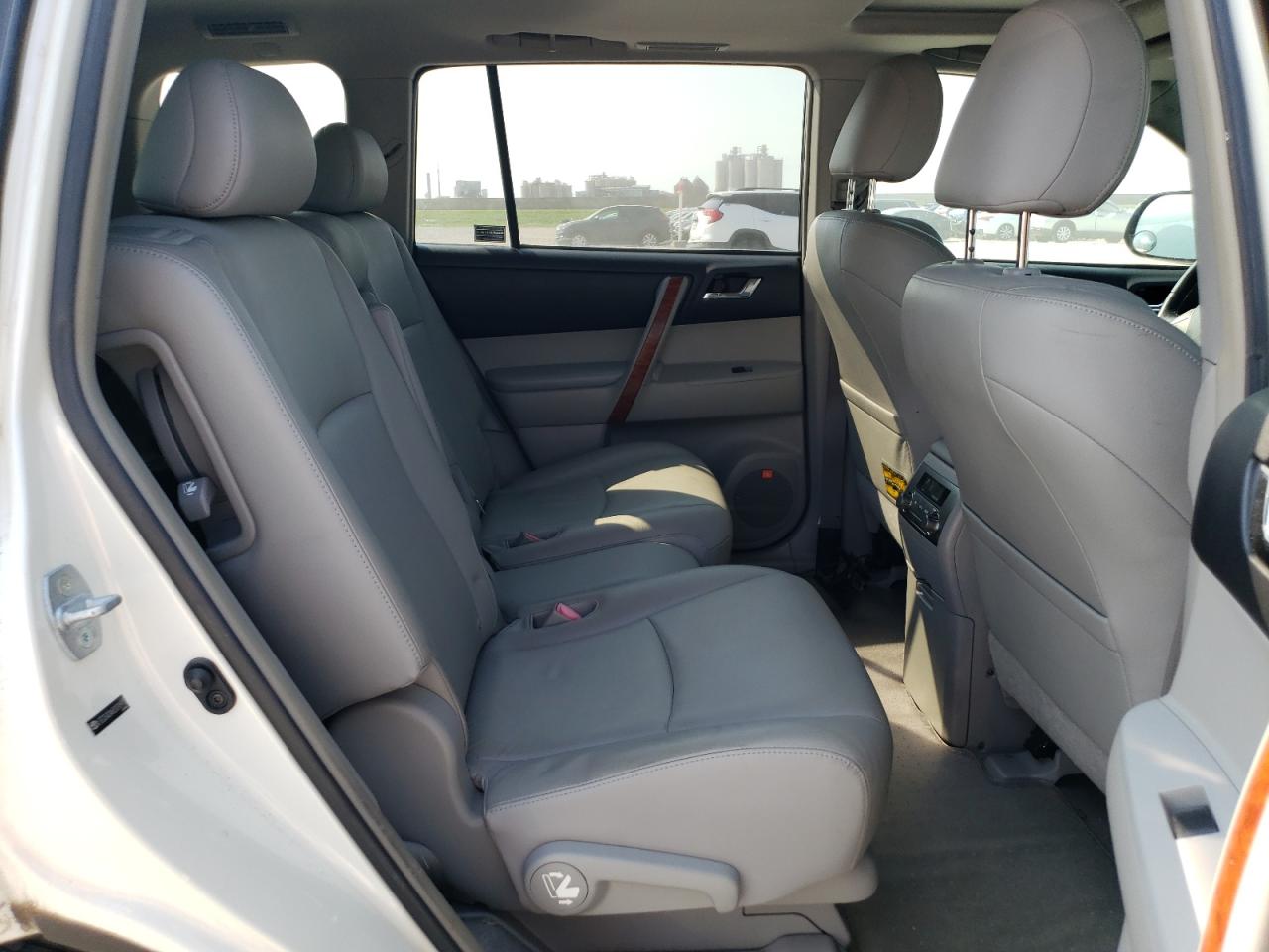 JTEDS42A682018975 2008 Toyota Highlander Limited