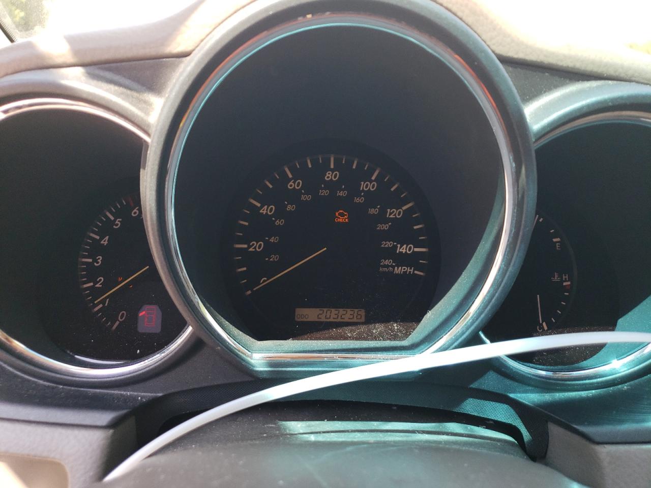 2T2GA31U25C033587 2005 Lexus Rx 330