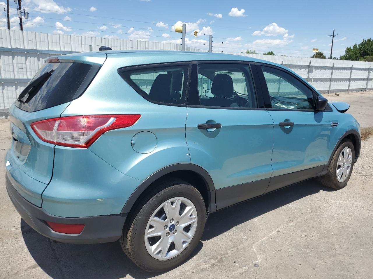 2013 Ford Escape S vin: 1FMCU0F7XDUD23830