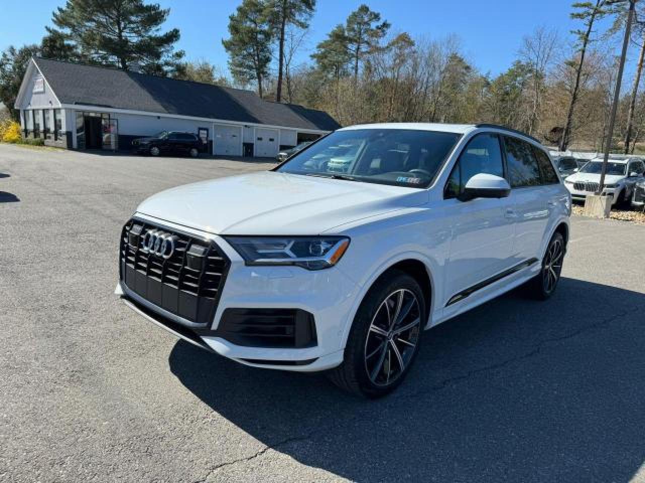 2020 Audi Q7 Premium Plus vin: WA1LXAF78LD000368