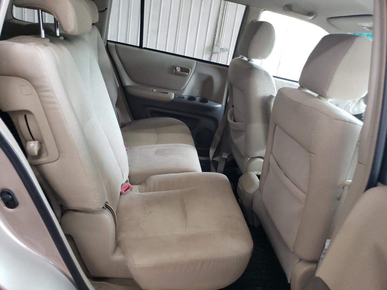 JTEEP21A840033317 2004 Toyota Highlander