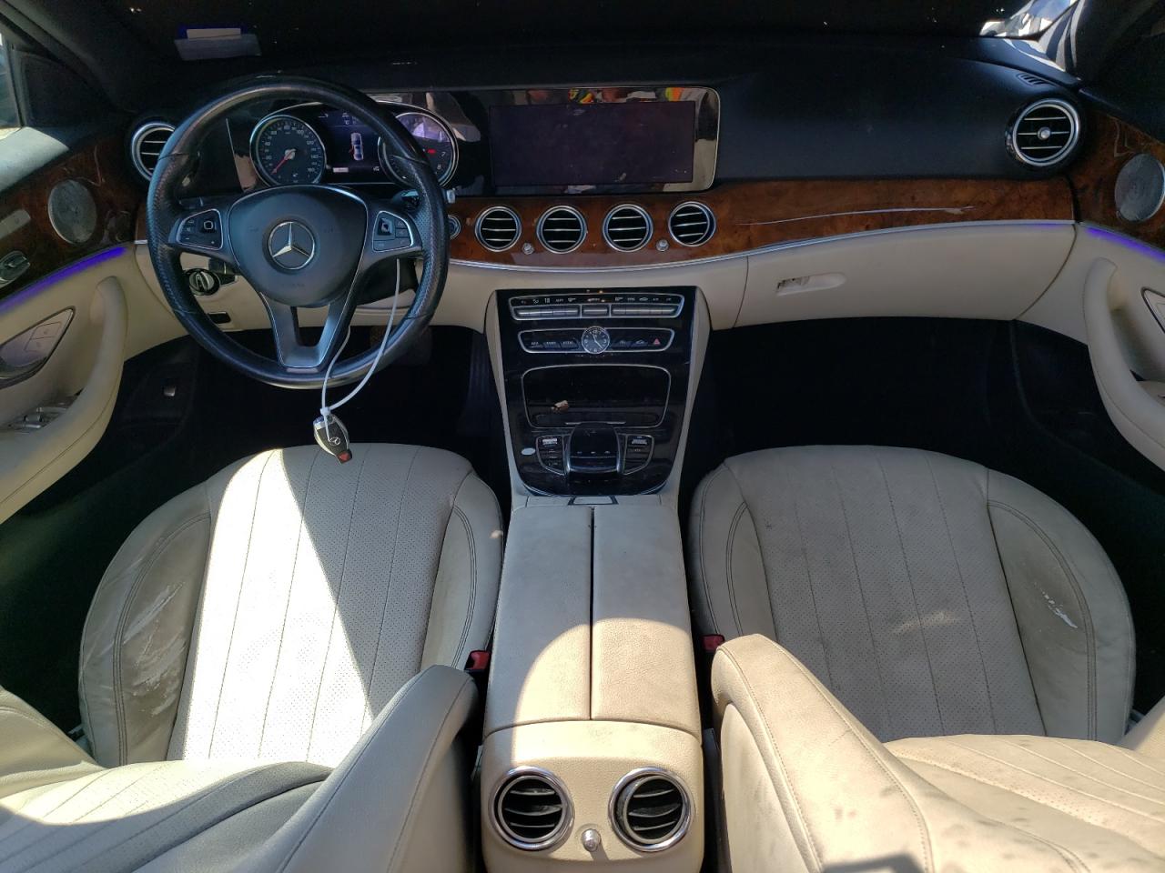 WDDZF4JB8JA476060 2018 Mercedes-Benz E 300