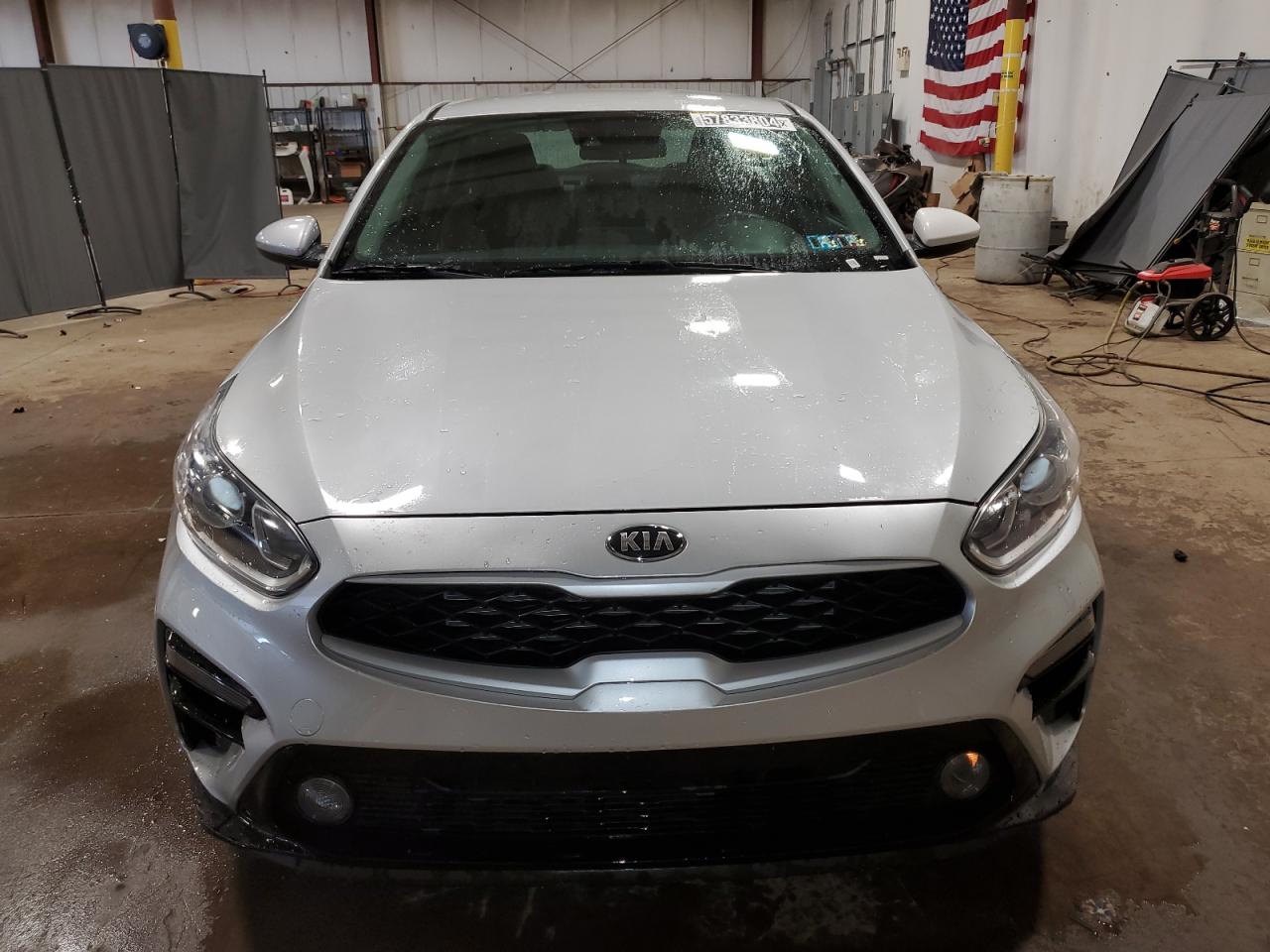 2021 Kia Forte Fe vin: 3KPF24AD0ME334118