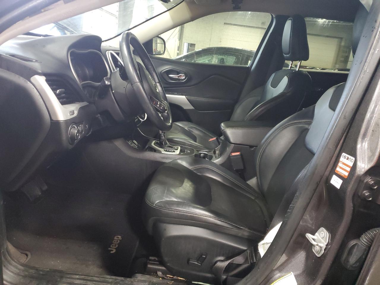 1C4PJLLB6JD573876 2018 Jeep Cherokee Latitude Plus