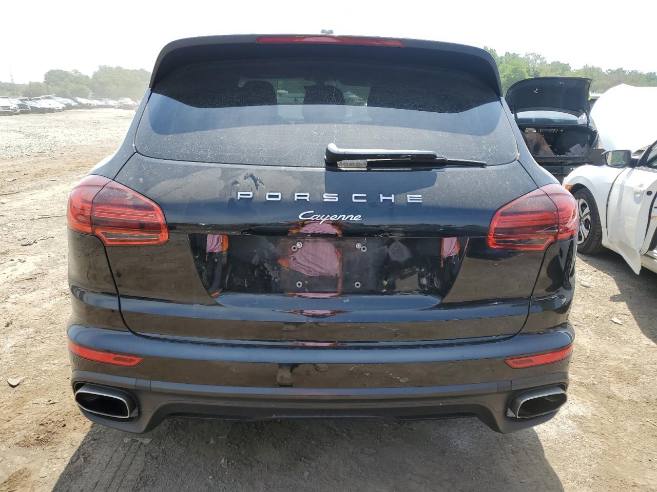 WP1AA2A2XGLA08286 2016 Porsche Cayenne