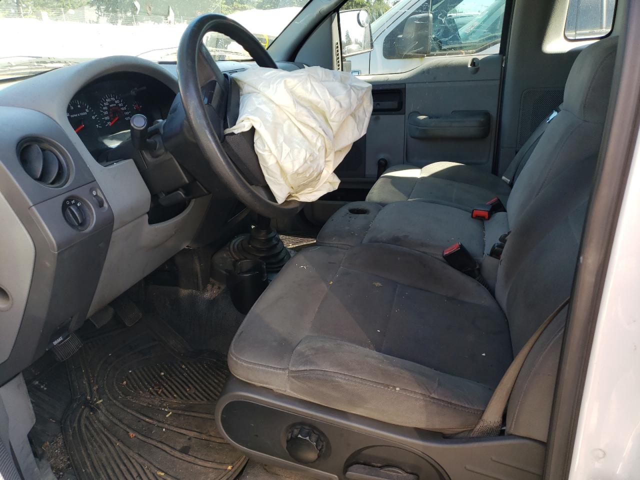 1FTRF12296NB32423 2006 Ford F150