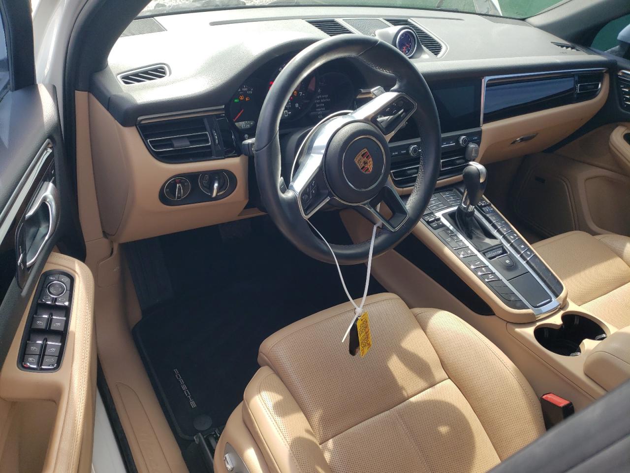 WP1AA2A52LLB03235 2020 Porsche Macan