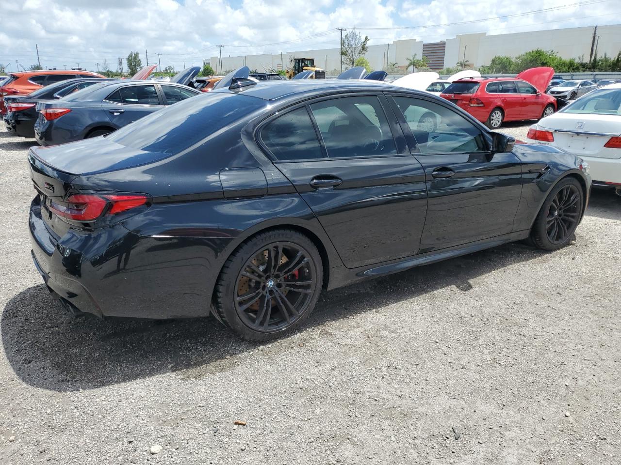 WBS83CH04PCN69547 2023 BMW M5