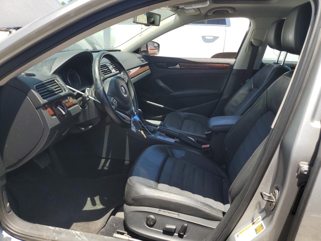 1VWCN7A3XDC112015 2013 Volkswagen Passat Sel