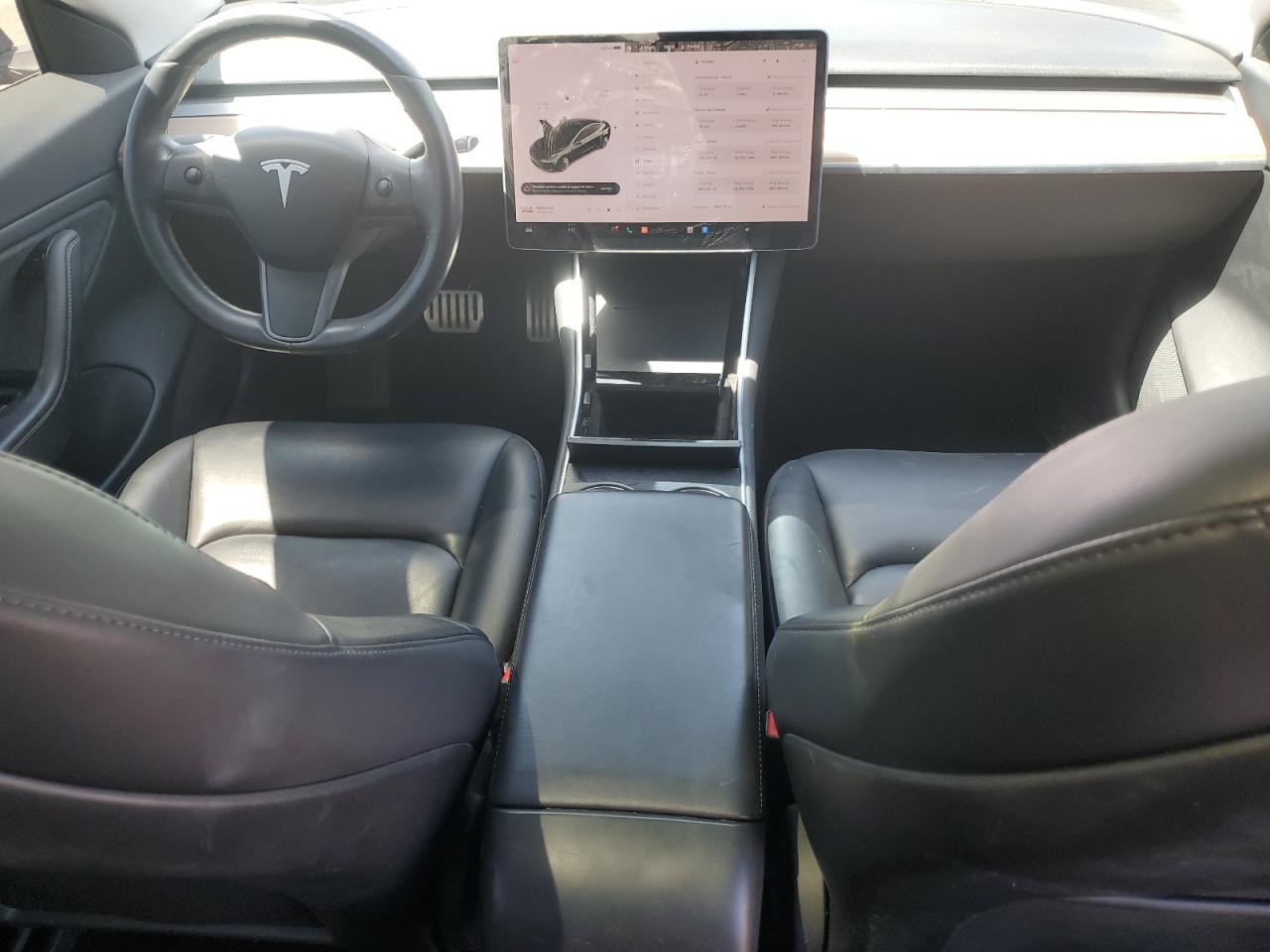 5YJ3E1EB6JF083032 2018 Tesla Model 3