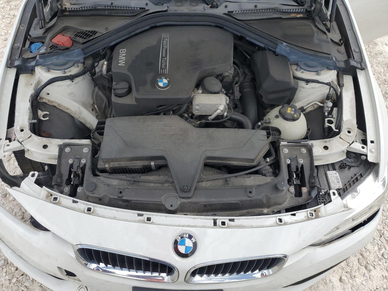 WBA8A3C5XJA488360 2018 BMW 320 Xi