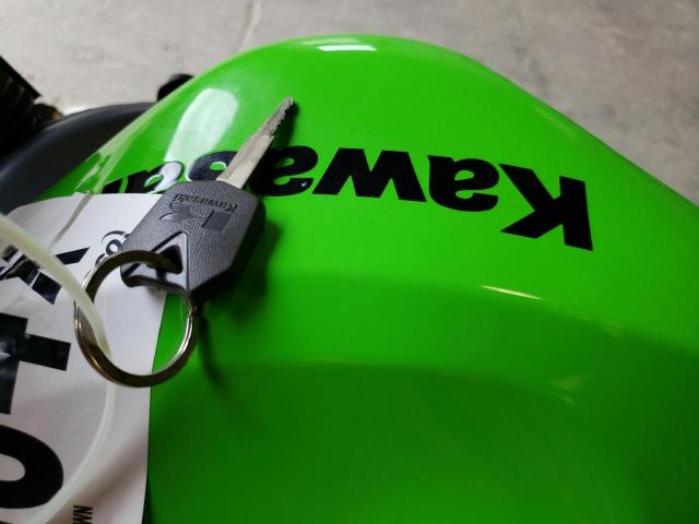 2011 KAWASAKI 600 - JKAZX4R13BA027576