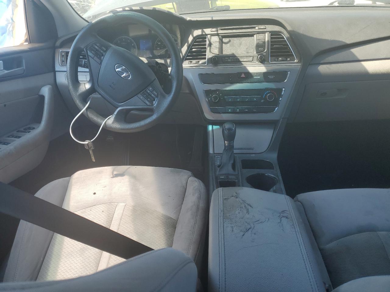 5NPE24AF2FH257585 2015 Hyundai Sonata Se