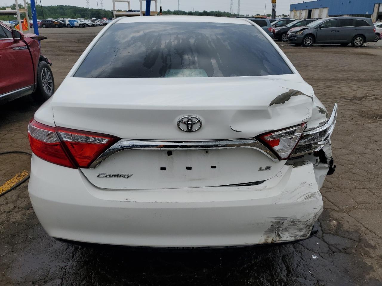 4T4BF1FK6FR498231 2015 Toyota Camry Le