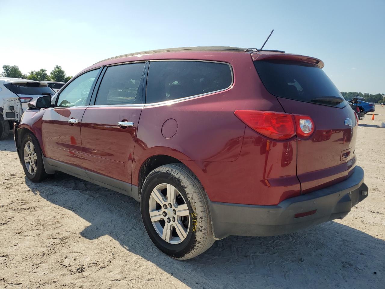 1GNLRFED3AJ262647 2010 Chevrolet Traverse Lt