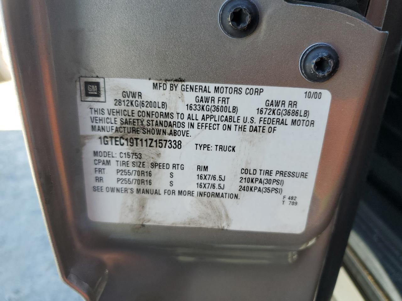 1GTEC19T11Z157338 2001 GMC New Sierra C1500