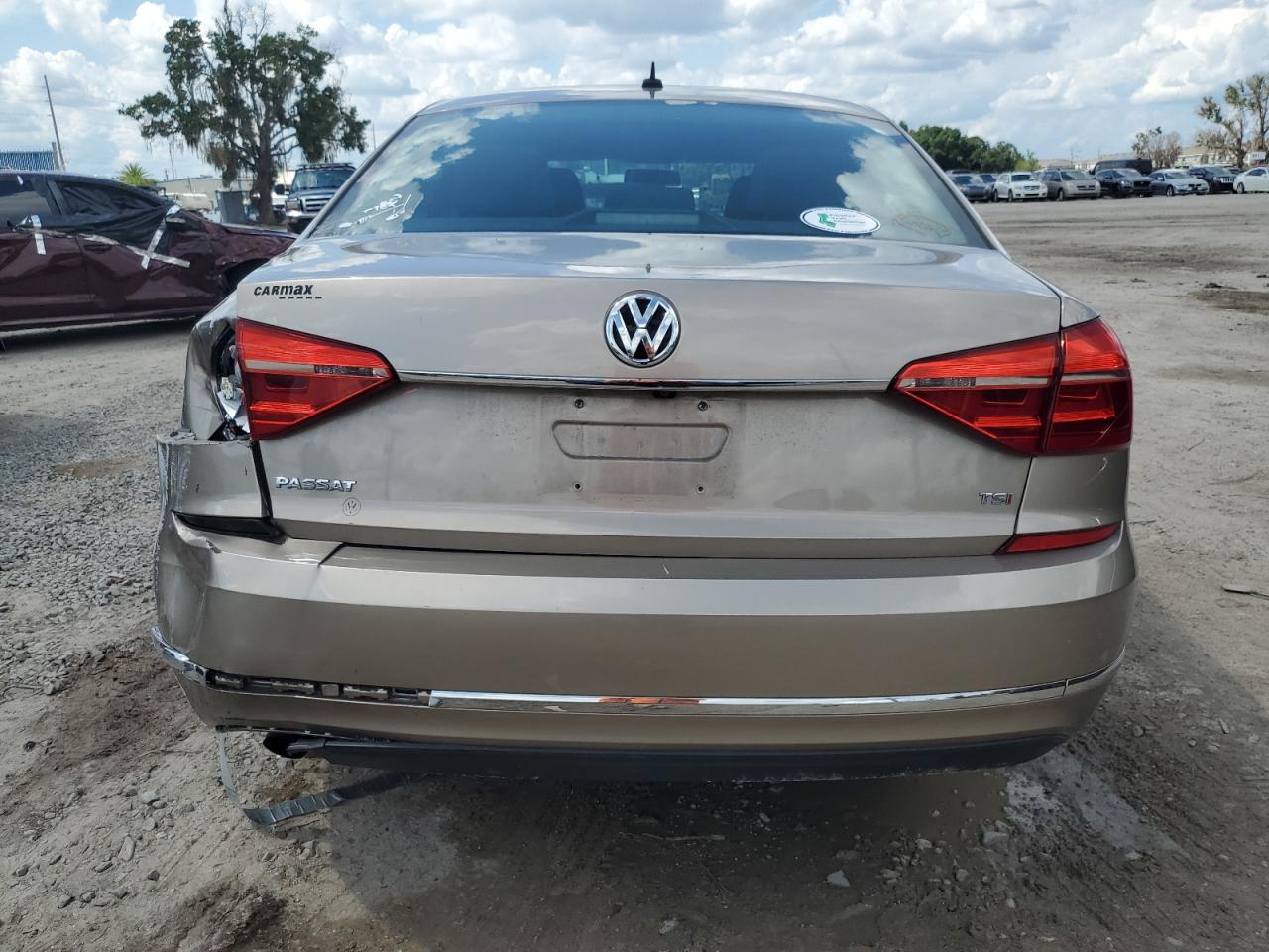 1VWAT7A38GC025618 2016 Volkswagen Passat S