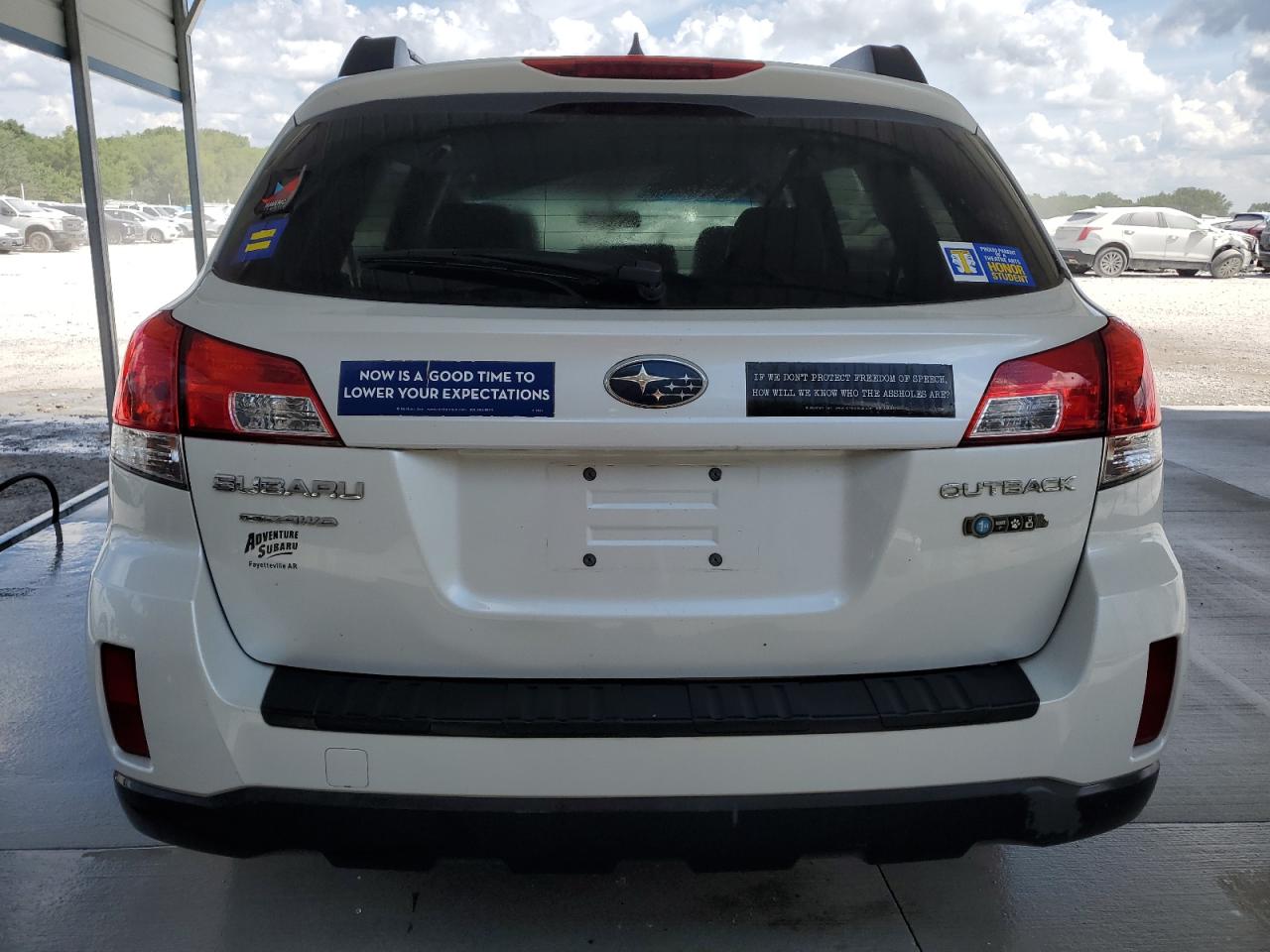 4S4BRCJC3C3266572 2012 Subaru Outback 2.5I Limited