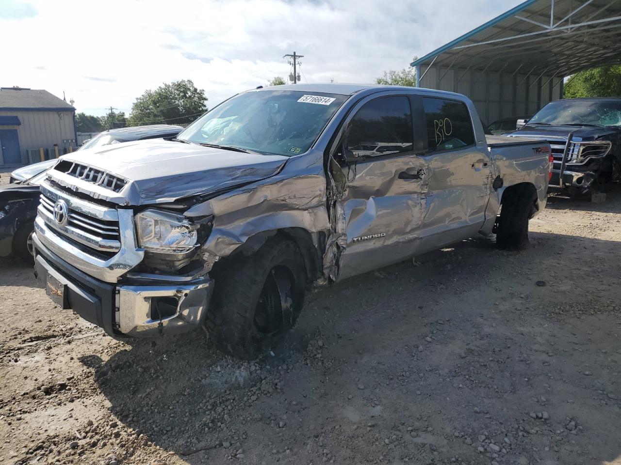 5TFDW5F16GX518452 2016 Toyota Tundra Crewmax Sr5