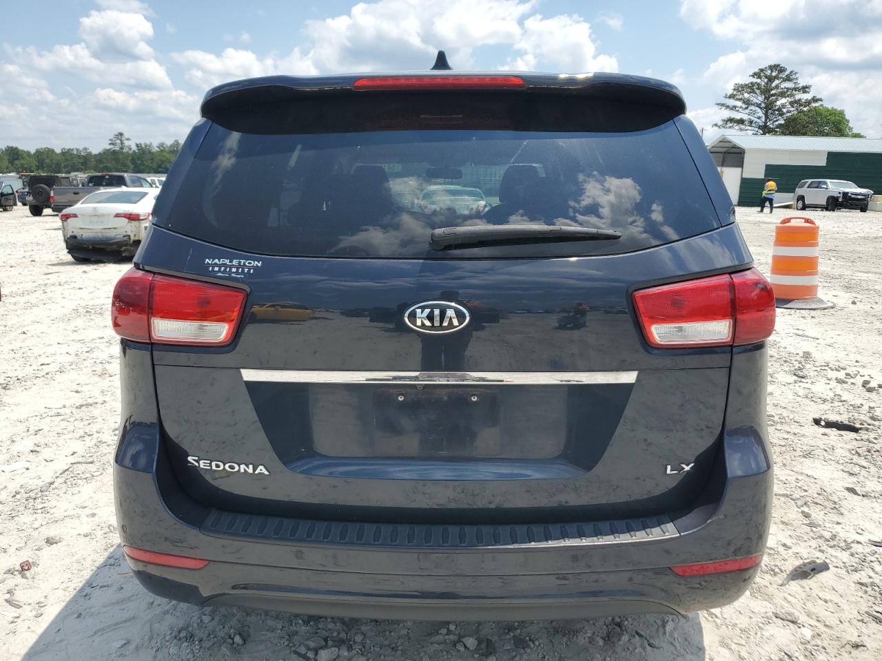 KNDMB5C1XF6018900 2015 Kia Sedona Lx