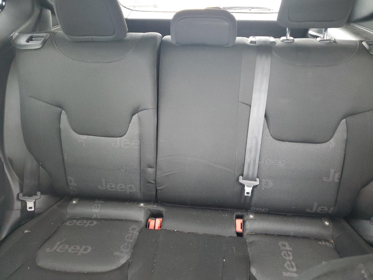 ZACCJBBB7HPG10925 2017 Jeep Renegade Latitude