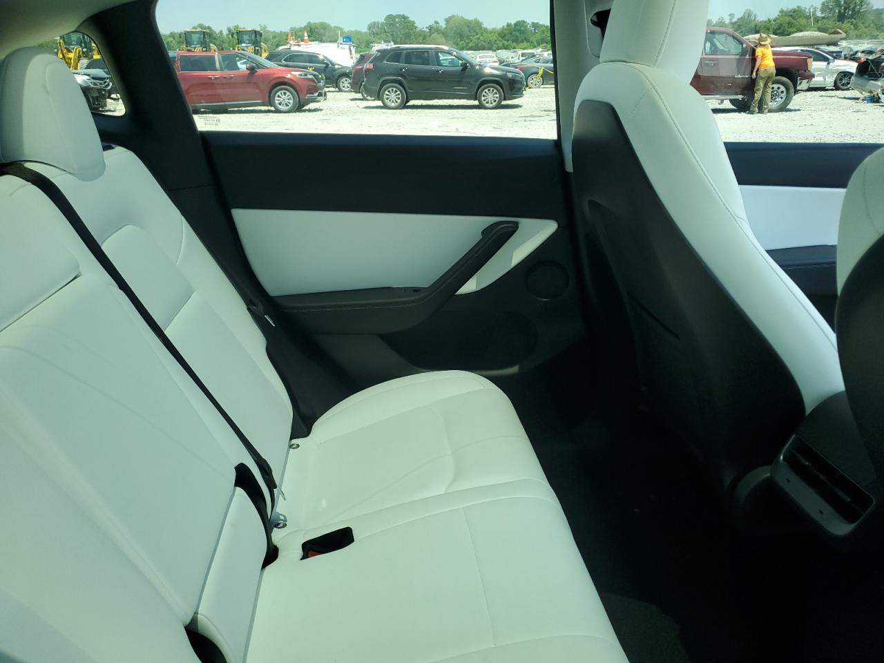 5YJYGDEE3MF202476 2021 Tesla Model Y