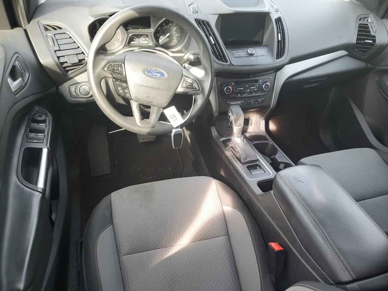 2019 Ford Escape Se vin: 1FMCU9GDXKUB14190