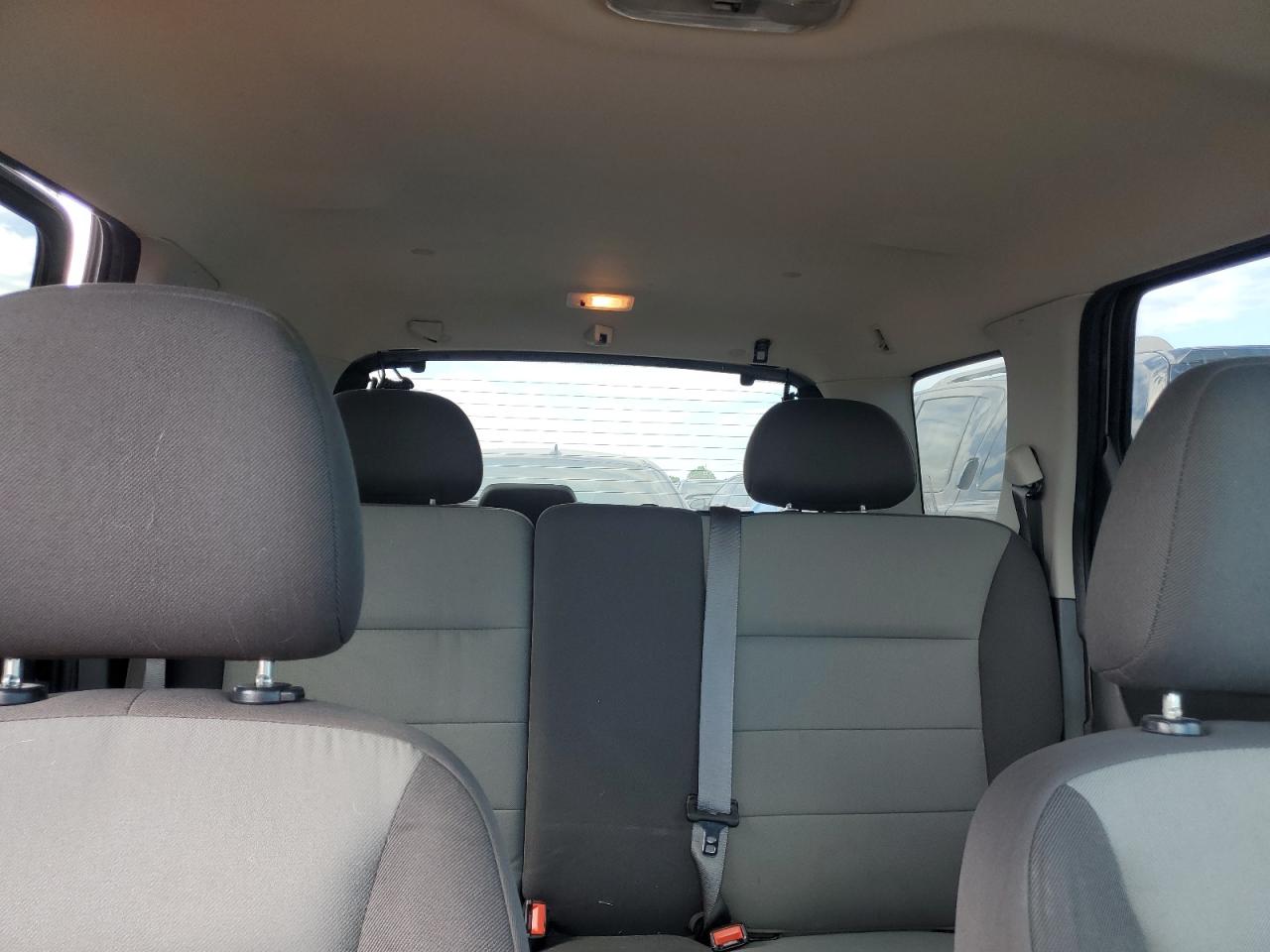 1FMCU92Z95KC23114 2005 Ford Escape Xls