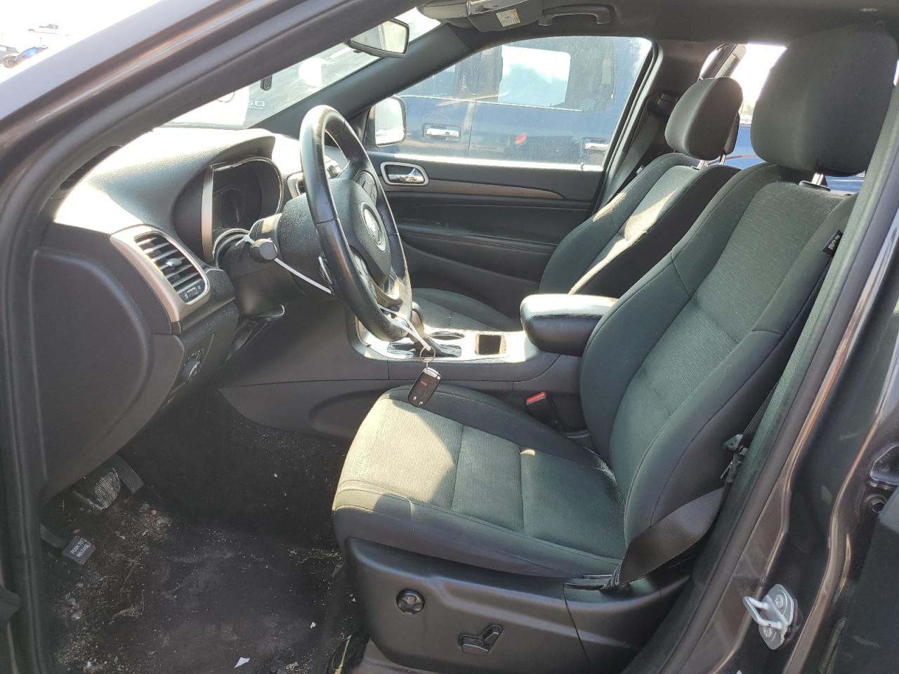 1C4RJFAG2GC478030 2016 Jeep Grand Cherokee Laredo