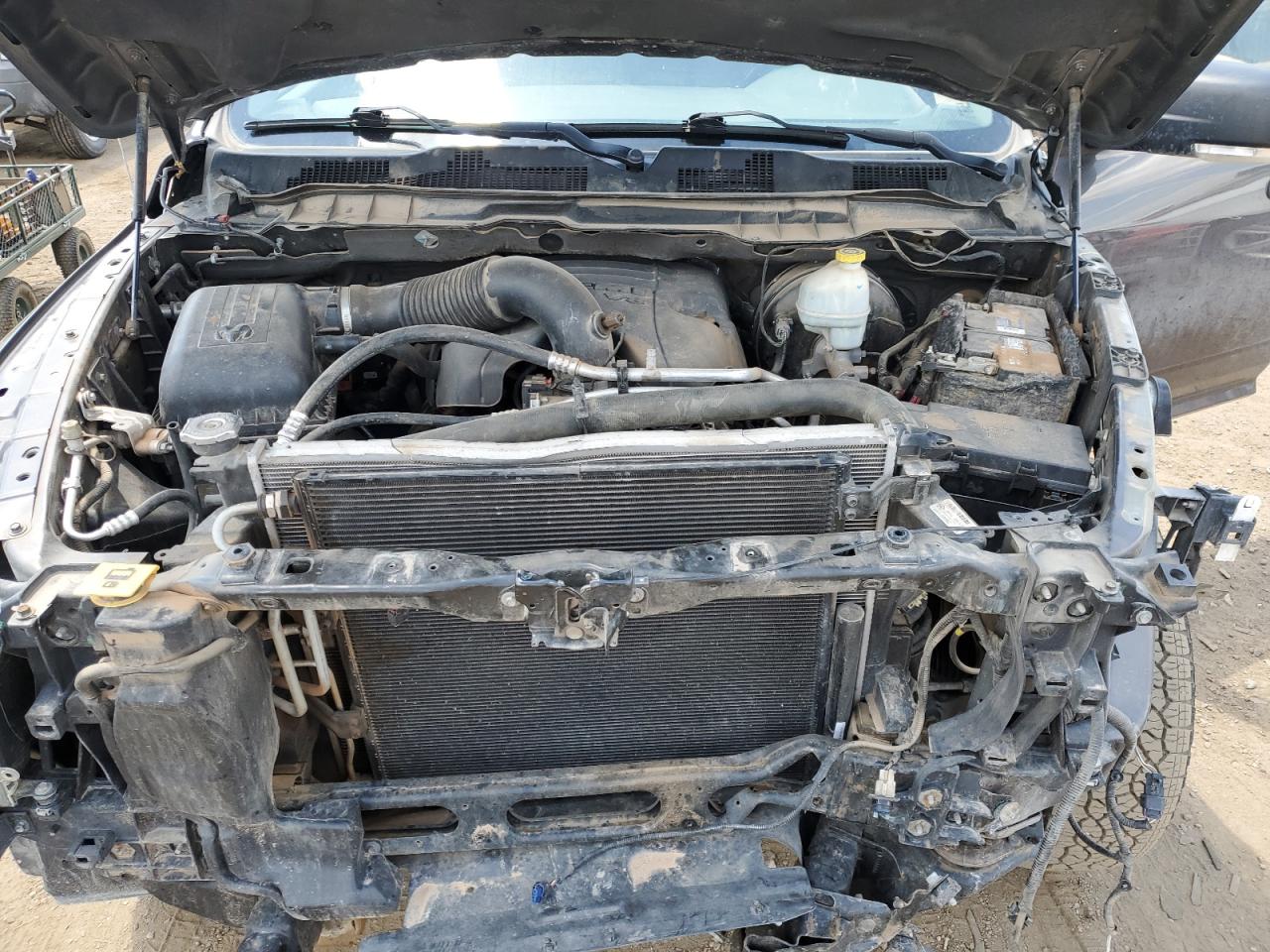 3C6RR7LT4FG599184 2015 Ram 1500 Slt