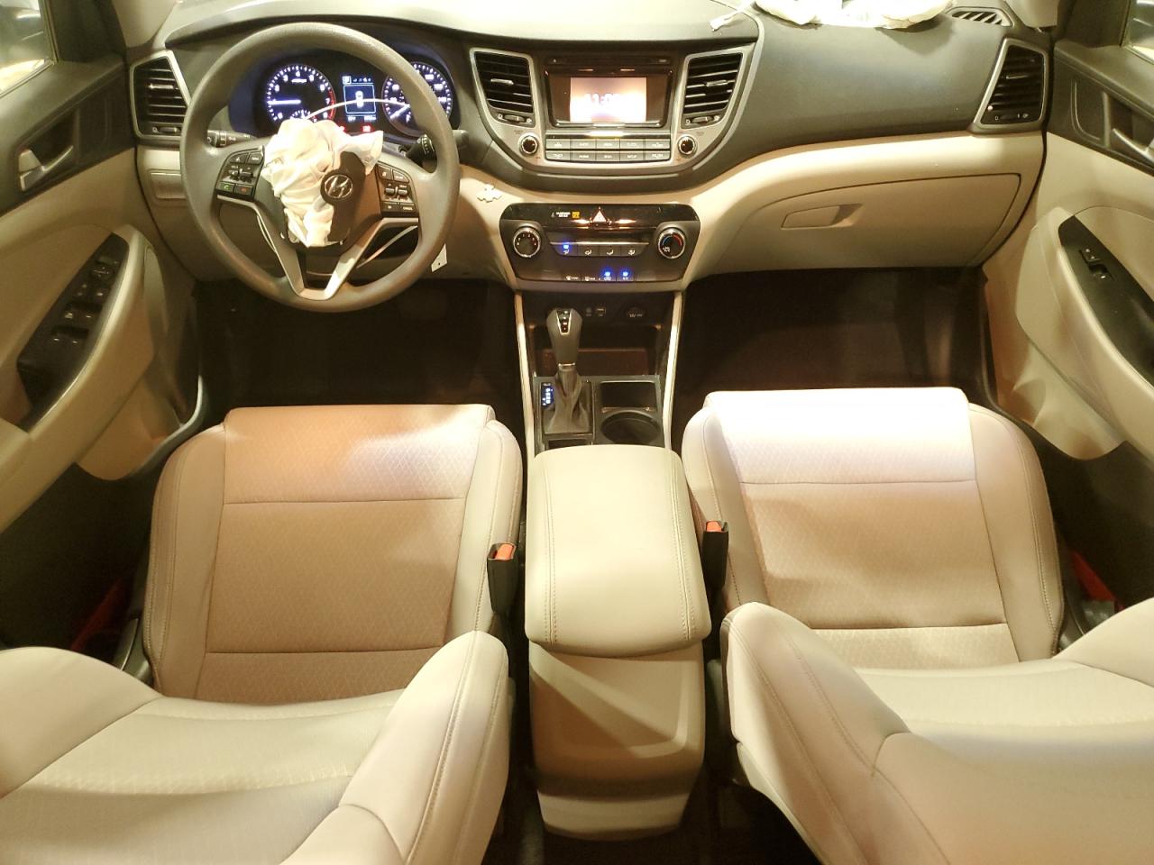 KM8J2CA40JU651250 2018 Hyundai Tucson Se