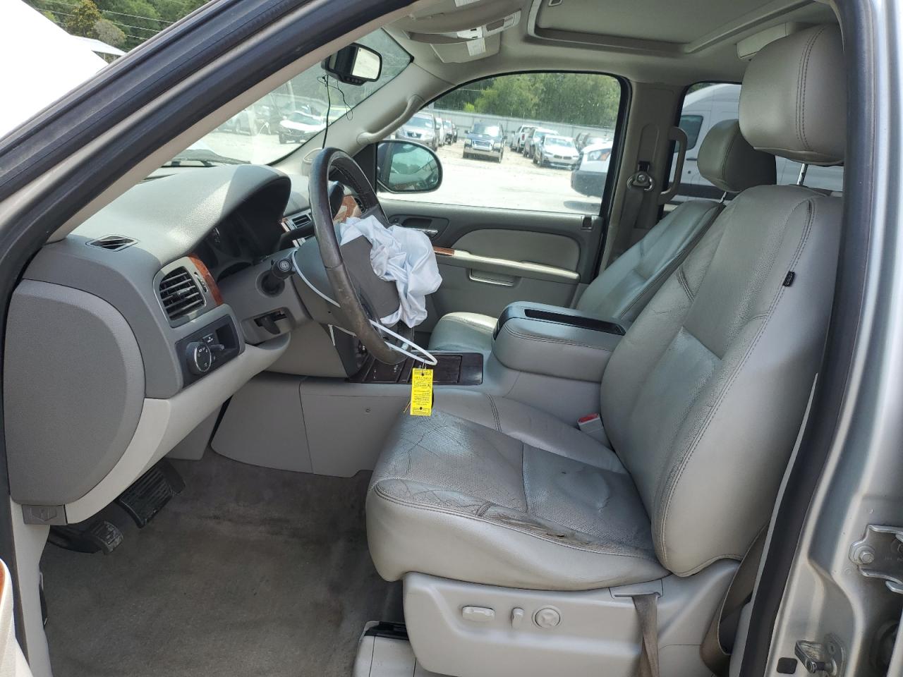 1GNUCCE06AR147740 2010 Chevrolet Tahoe C1500 Ltz