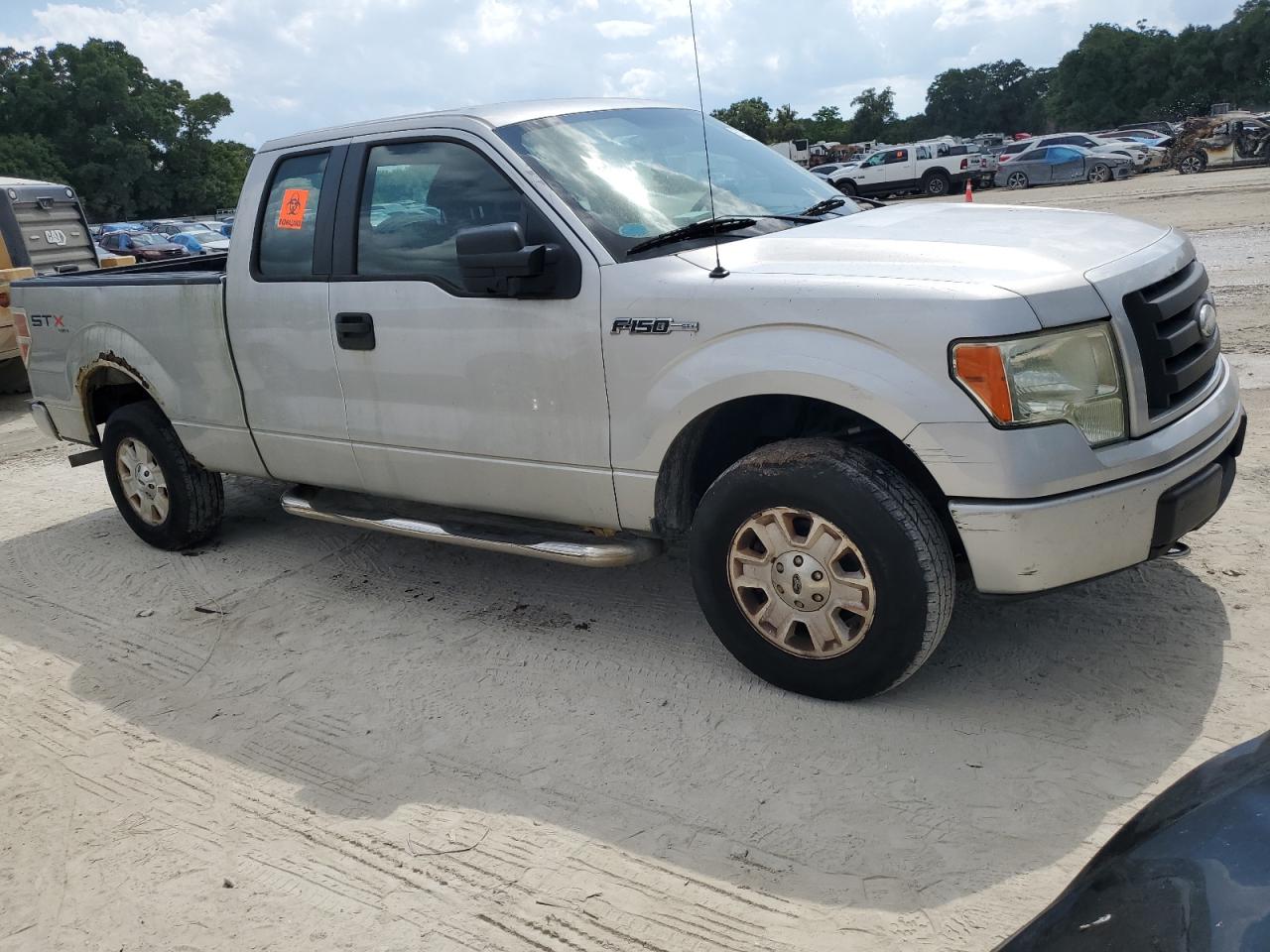 1FTRX14829FA61594 2009 Ford F150 Super Cab