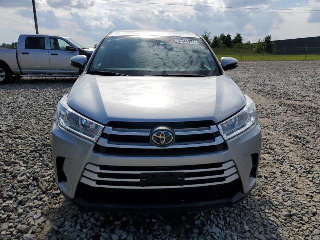 VIN 5TDBZRFH9KS999976 2019 Toyota Highlander, LE no.5