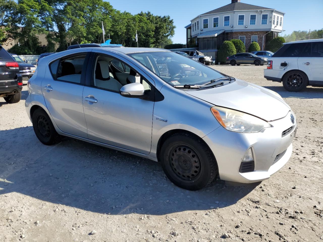 2012 Toyota Prius C vin: JTDKDTB35C1027523