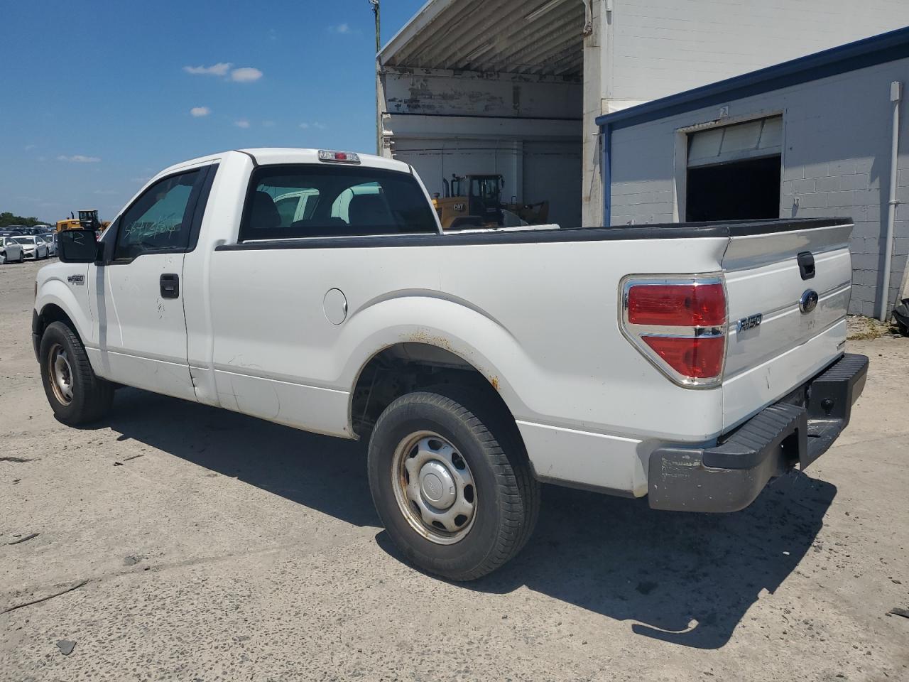 2013 Ford F150 vin: 1FTMF1CM9DKD19038