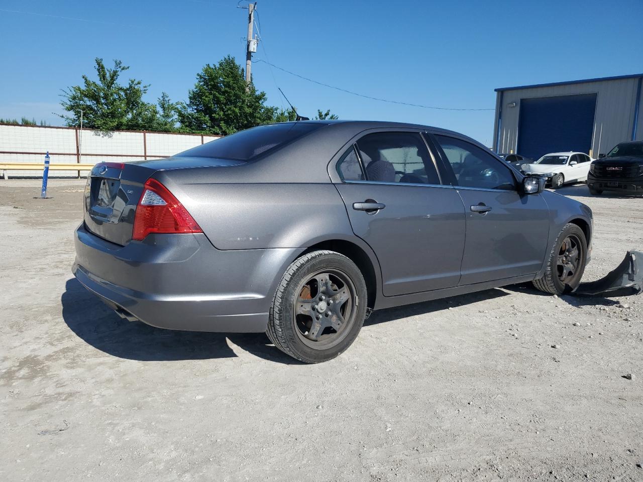 3FAHP0HA8BR285972 2011 Ford Fusion Se