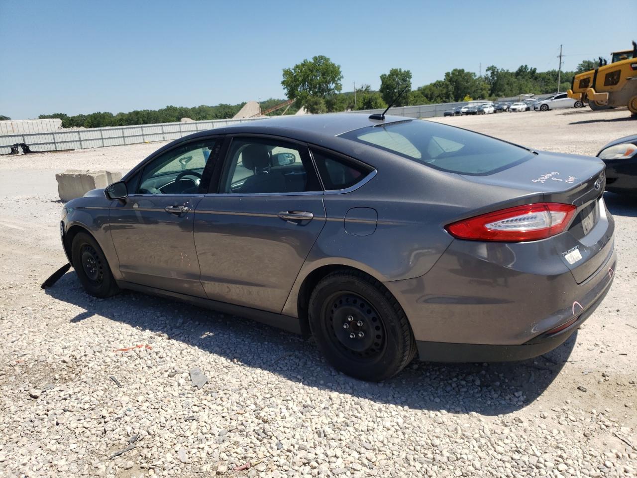 2014 Ford Fusion S vin: 3FA6P0G74ER123919