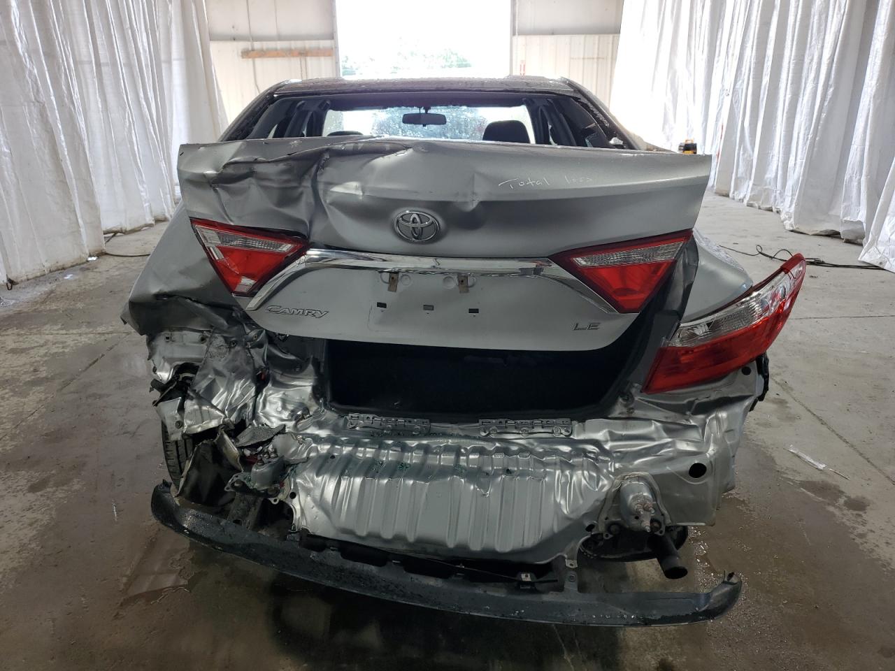 4T1BF1FK8GU529877 2016 Toyota Camry Le