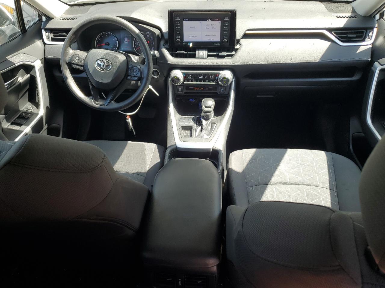 2T3W1RFVXMC107106 2021 Toyota Rav4 Xle