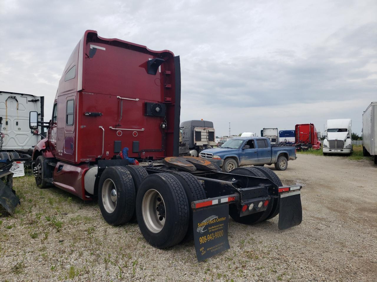 Lot #2945211753 2017 KENWORTH CONSTRUCTI