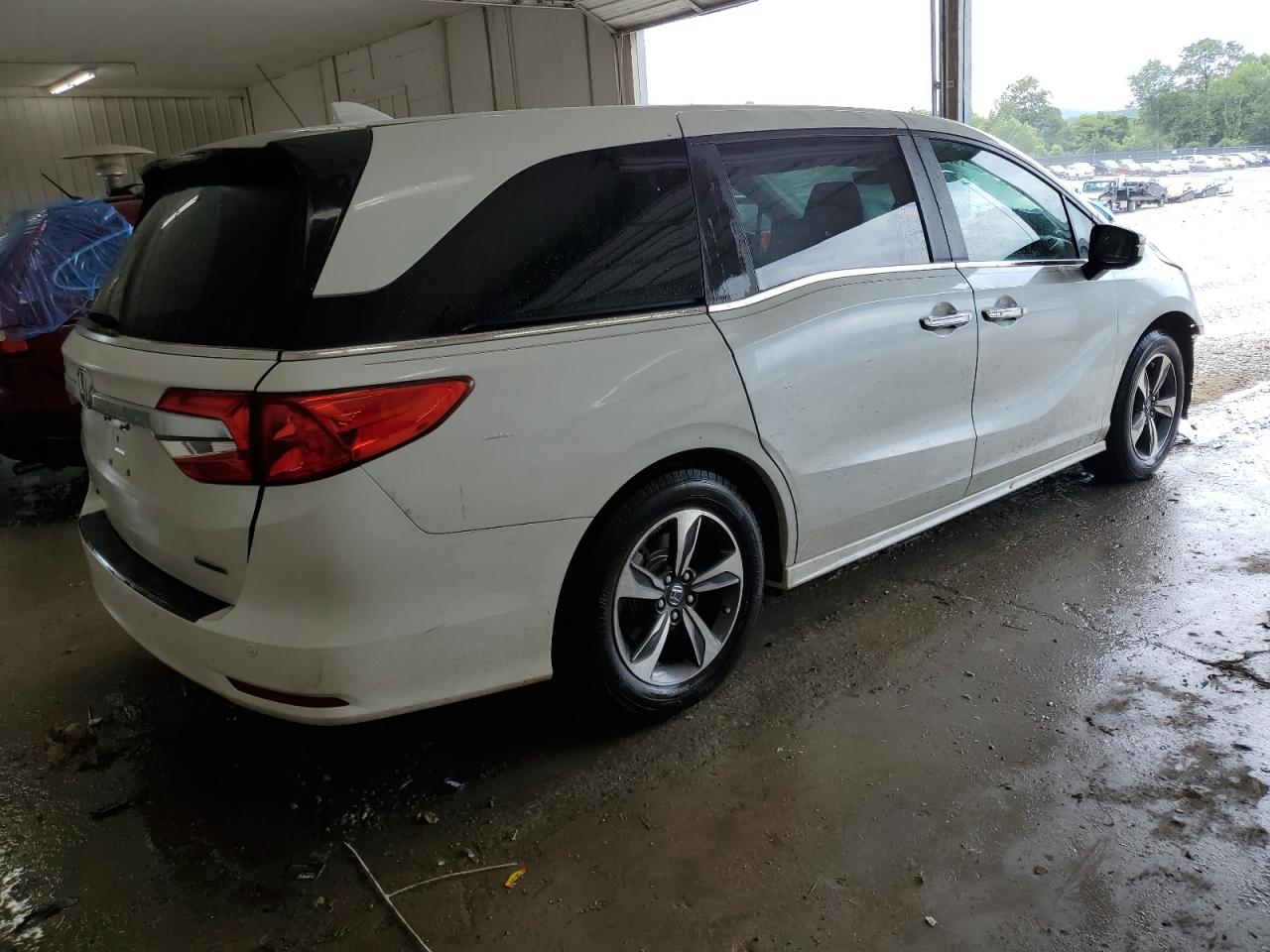 2020 Honda Odyssey Touring vin: 5FNRL6H85LB030502