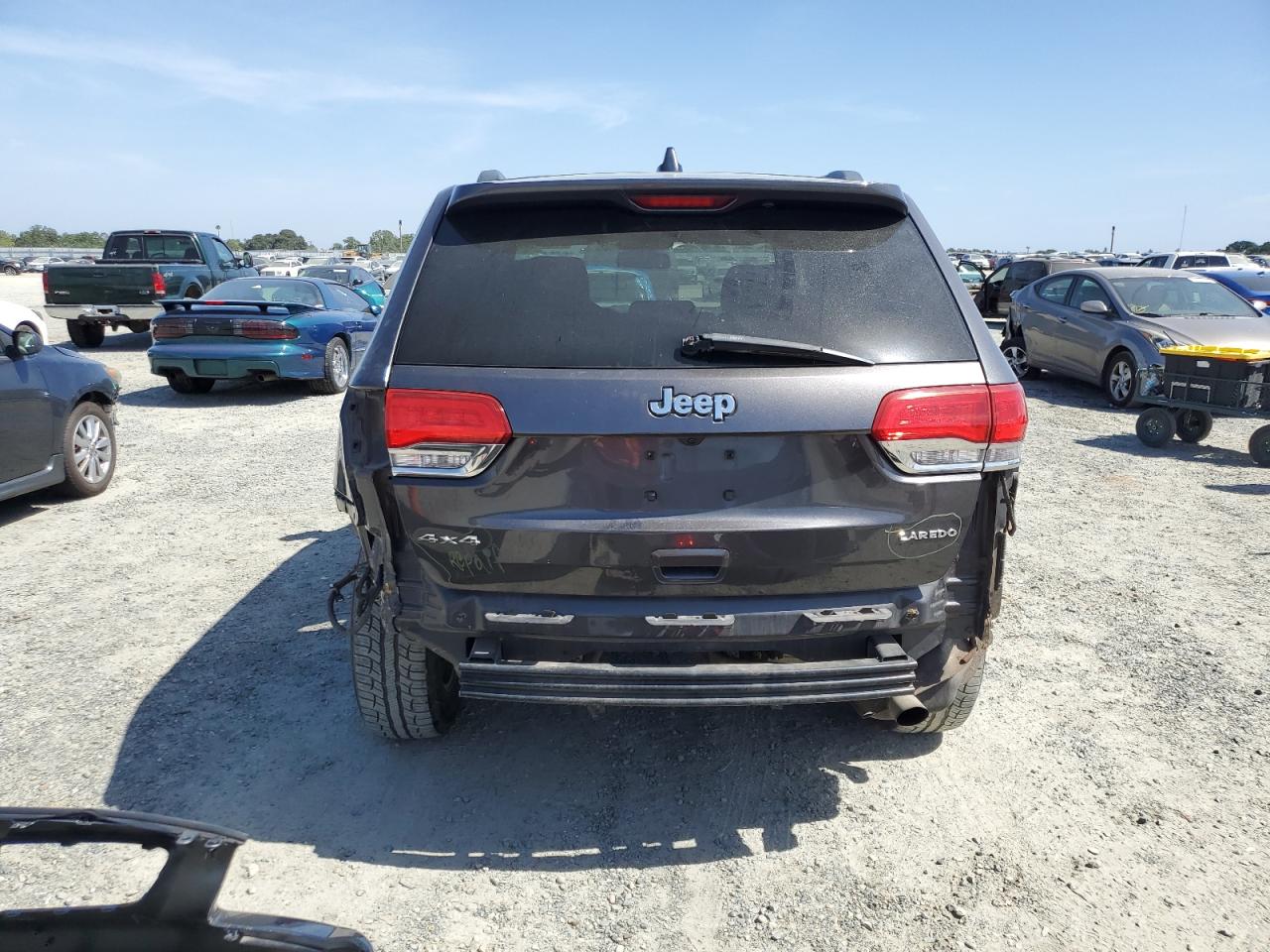 1C4RJFAG4GC318456 2016 Jeep Grand Cherokee Laredo