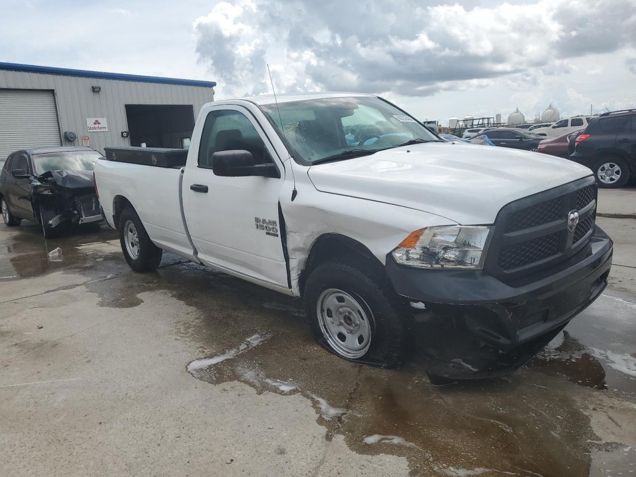 2019 Ram 1500 Classic Tradesman vin: 3C6JR6DG4KG511737