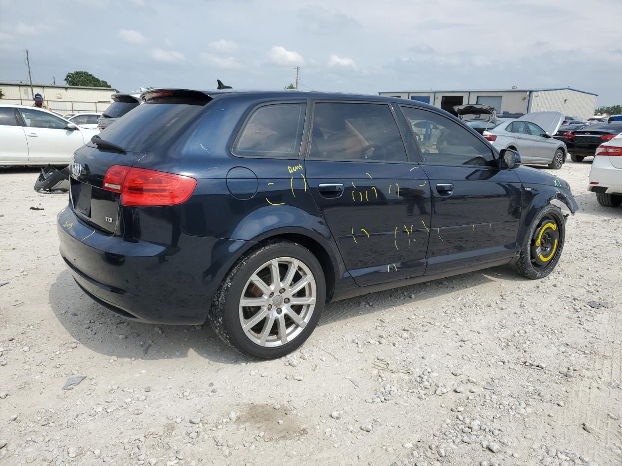 WAUKJAFMXBA009126 2011 Audi A3 Premium Plus