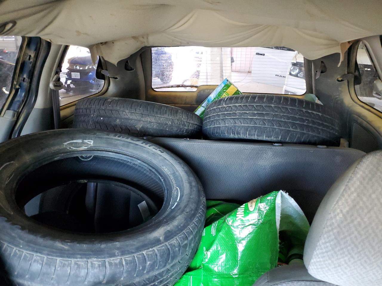 1C4GP45R05B385788 2005 Chrysler Town & Country