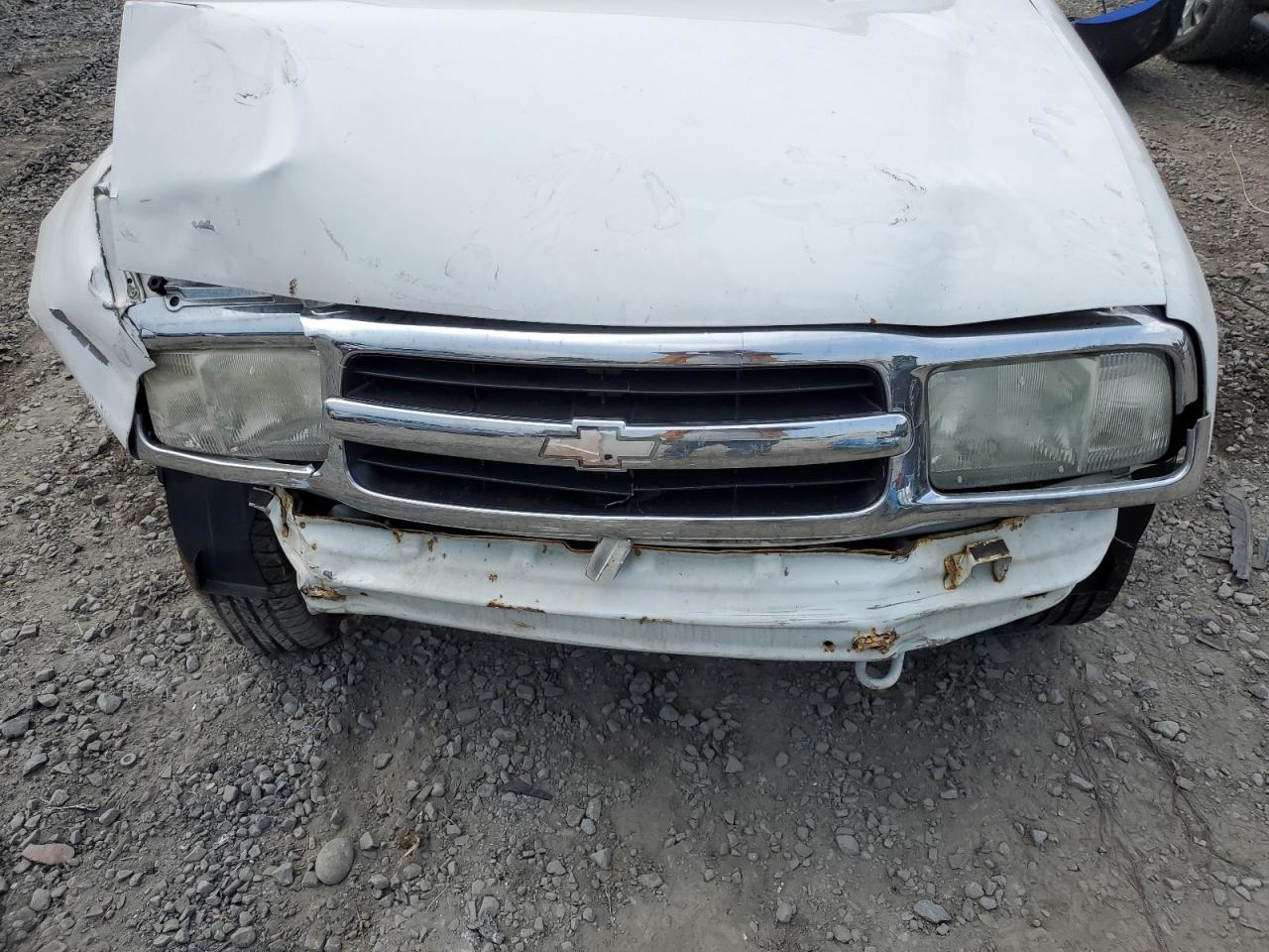 2CNBJ634916939143 2001 Chevrolet Tracker Lt
