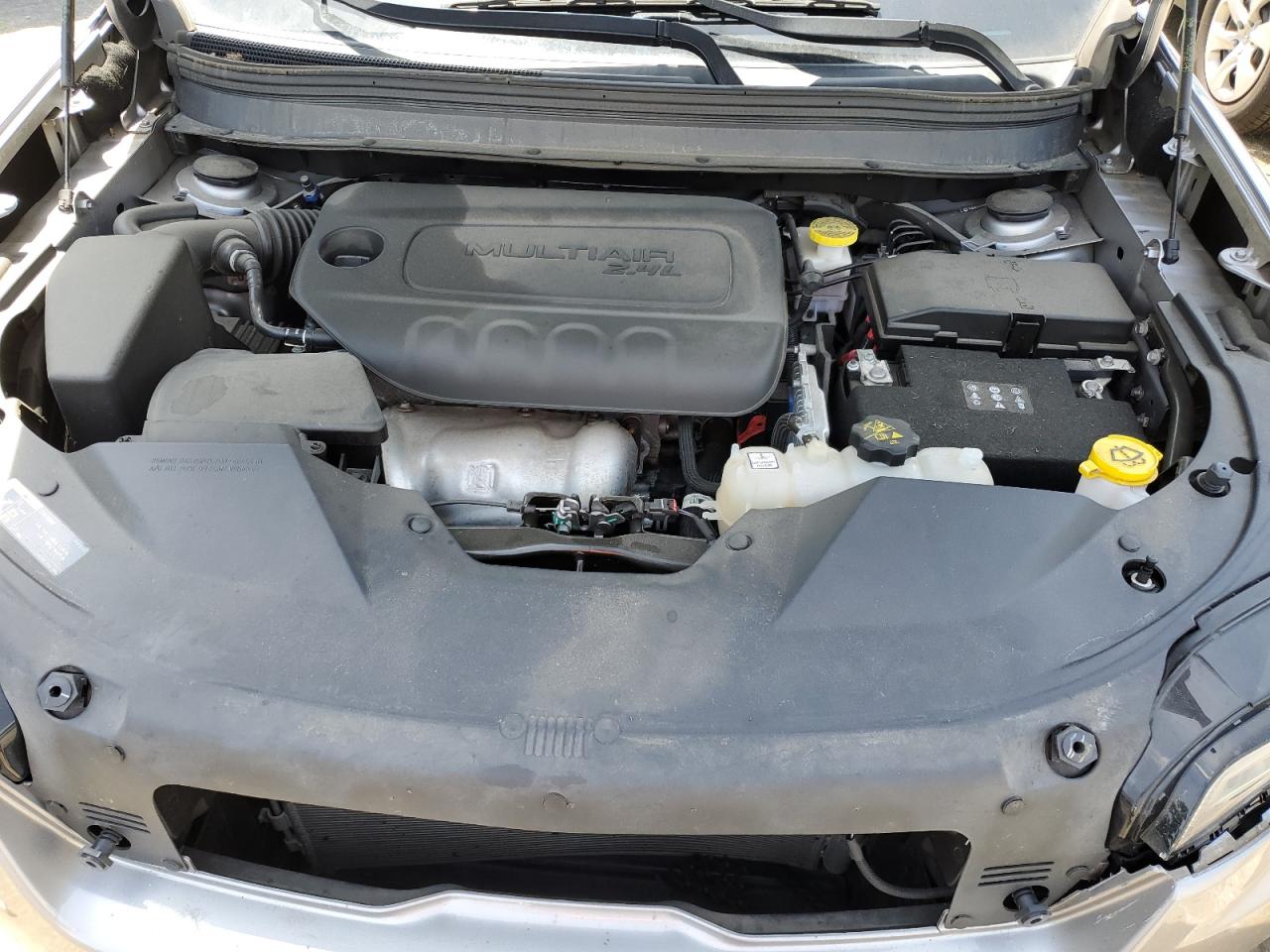 1C4PJLCB6KD428743 2019 Jeep Cherokee Latitude