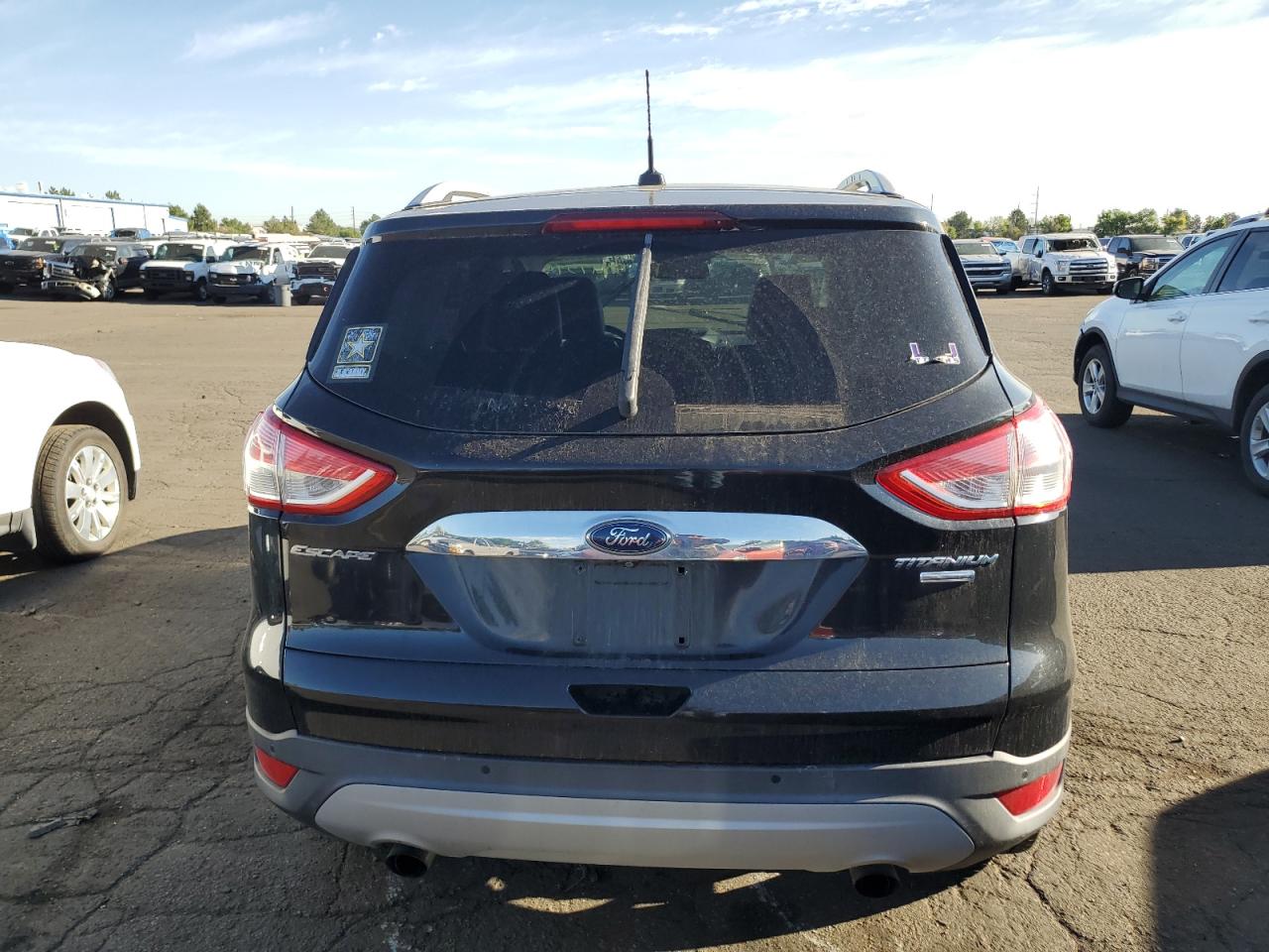 1FMCU9J92EUB82234 2014 Ford Escape Titanium